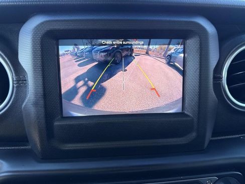 Used 2019 Jeep Wrangler Unlimited Sahara w/ LED Lighting Group image 23