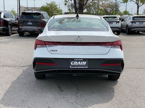 New 2026 Hyundai Elantra SE w/ Cargo Package FWD image 6
