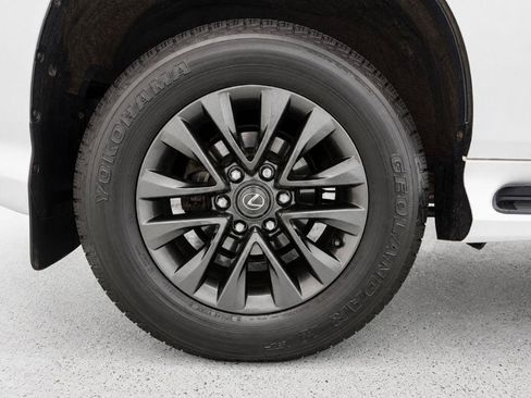 Used 2020 Lexus GX 460 Premium w/ Premium Package AWD/4WD image 33