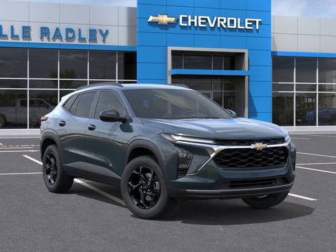 New 2026 Chevrolet Trax LT image 7