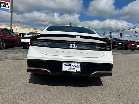 Used 2024 Hyundai Sonata SEL image 3