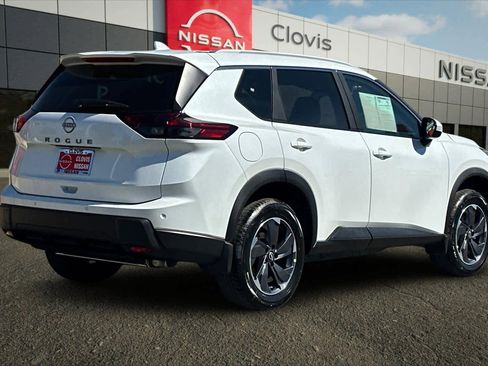 New 2026 Nissan Rogue SV w/ SV Premium Package image 3