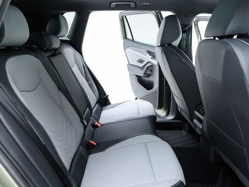 New 2026 Volkswagen Tiguan SE R-Line FWD image 38
