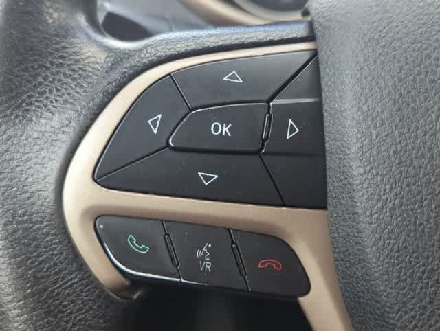 Used 2015 Jeep Cherokee Sport AWD/4WD image 22