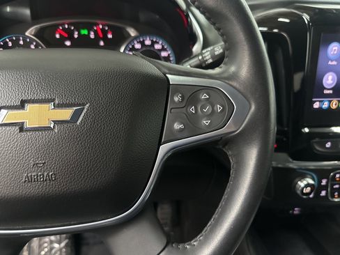 Used 2021 Chevrolet Traverse RS image 17