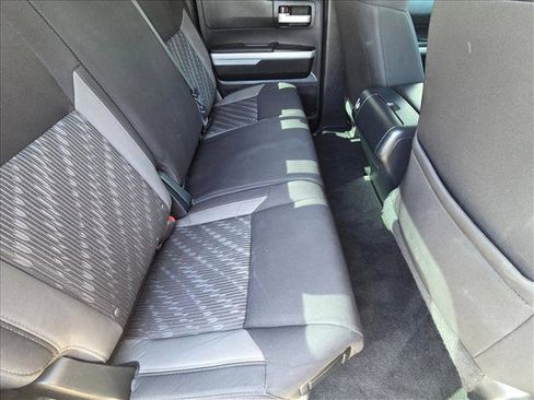 Used 2018 Toyota Tundra SR5 w/ SR5 Upgrade Package image 17