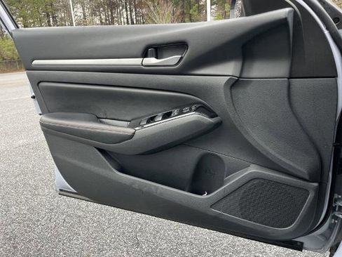 Certified 2024 Nissan Altima 2.0 SR image 13