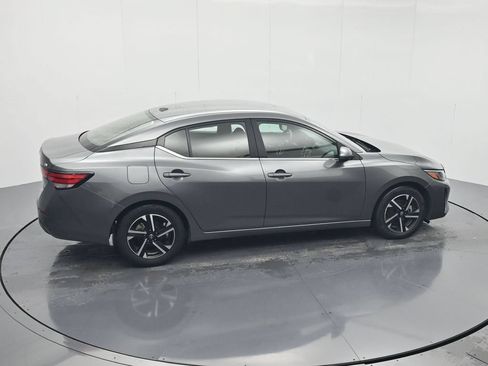 Used 2024 Nissan Sentra SV FWD image 31