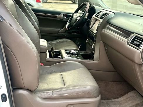 Used 2014 Lexus GX 460 Luxury image 14