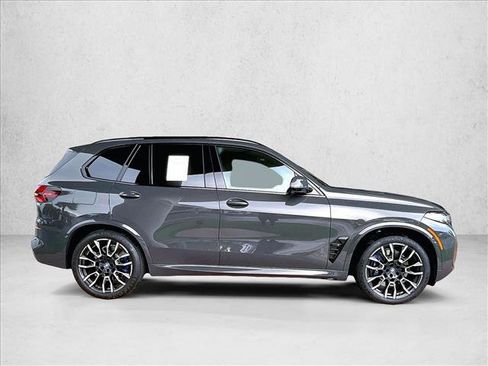 Used 2024 BMW X5 xDrive50e w/ M Sport Package AWD/4WD image 5