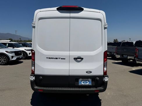 New 2026 Ford Transit 250 148 Medium Roof w/ Load Area Protection Package RWD image 6