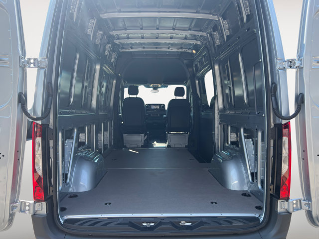 Used 2025 Mercedes-Benz Sprinter 2500 image 12