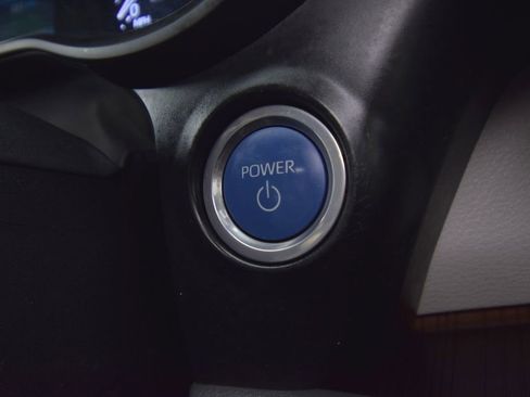 Used 2021 Toyota Sienna XLE image 39