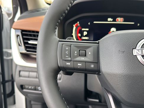 New 2026 Nissan Rogue Platinum w/ Platinum Premium Package image 18