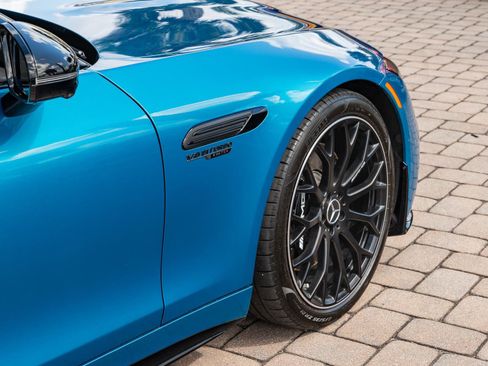 Used 2024 Mercedes-Benz SL 63 AMG 4MATIC image 13