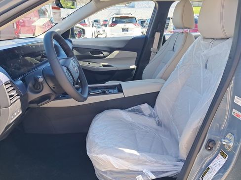 New 2026 Nissan Sentra SL w/ Floor Mat Package FWD image 10