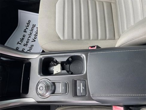 Used 2018 Ford Fusion S image 27