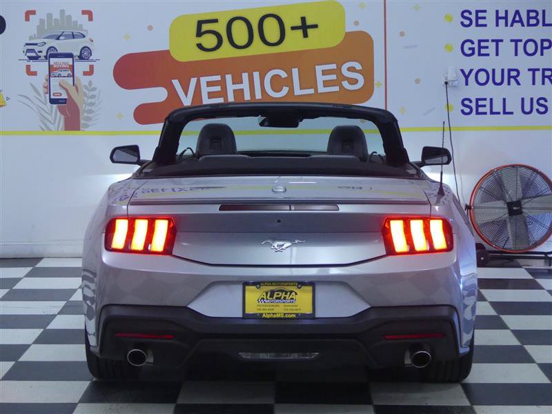 Used 2025 Ford Mustang Premium RWD image 6