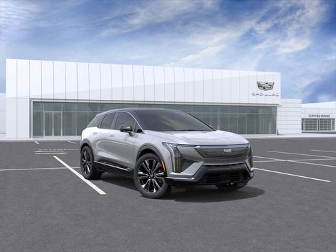 New 2026 Cadillac Optiq Luxury 2 image 1