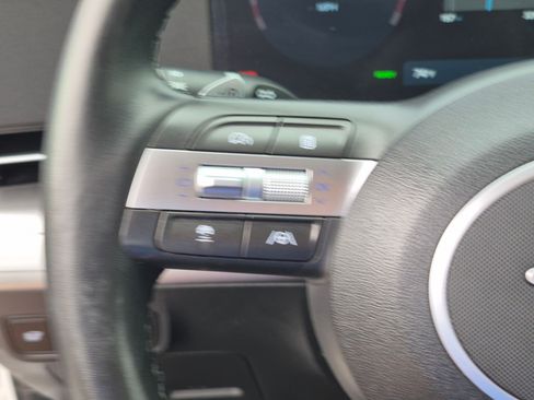 Certified 2024 Hyundai Kona Limited FWD image 19