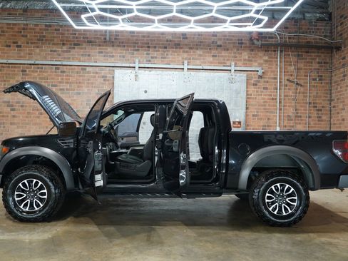 Used 2013 Ford F150 Raptor w/ Luxury Equipment Group image 33