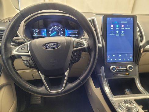 Used 2023 Ford Edge Titanium image 22