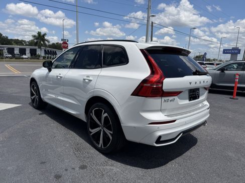 Used 2024 Volvo XC60 B5 Ultimate w/ Protection Package Premier AWD/4WD image 5