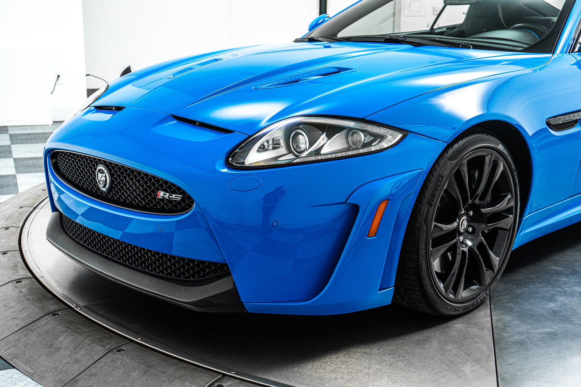 Used 2012 Jaguar XKR R-S RWD image 33