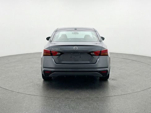 Used 2025 Nissan Altima 2.5 SV image 7