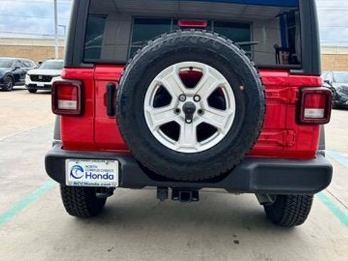 Used 2021 Jeep Wrangler Unlimited Sport image 7