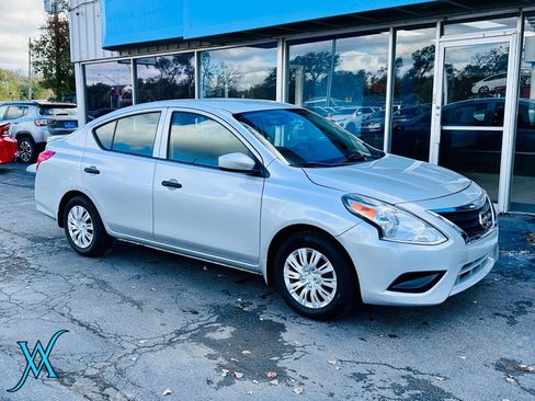 Used 2019 Nissan Versa S Plus FWD image 1