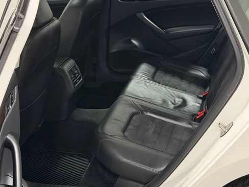 Used 2015 Volkswagen Passat 1.8T SEL Premium image 9