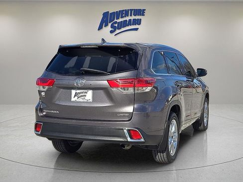 Used 2019 Toyota Highlander Limited image 6
