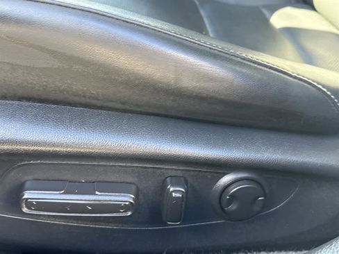 Used 2023 Honda Accord EX-L image 12