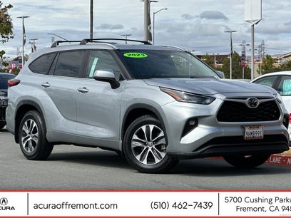 Used 2023 Toyota Highlander XLE