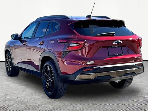 Used 2024 Chevrolet Trax ACTIV w/ Sunroof Package image 4