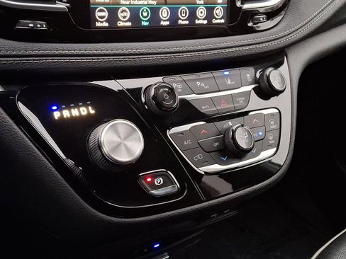 Used 2019 Chrysler Pacifica Limited w/ Advanced Safetytec Group image 22