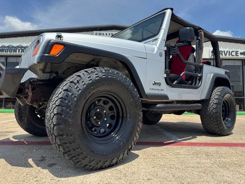 Used 2004 Jeep Wrangler X w/ Wheel Plus Group AWD/4WD image 9