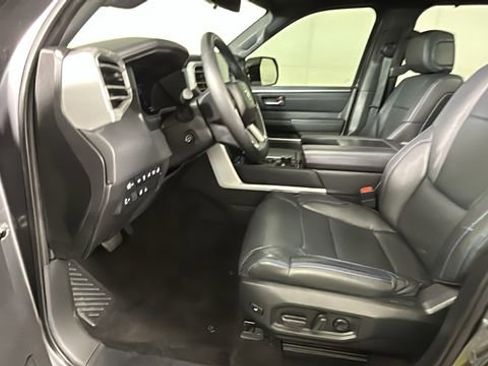 Used 2024 Toyota Tundra Platinum AWD/4WD image 12