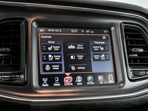 Used 2016 Dodge Challenger R/T Plus image 29