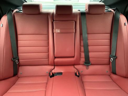 Used 2023 Lexus IS 500 image 32