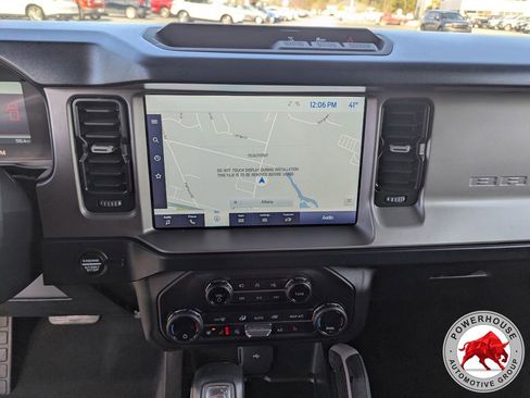 Used 2021 Ford Bronco Outer Banks image 22