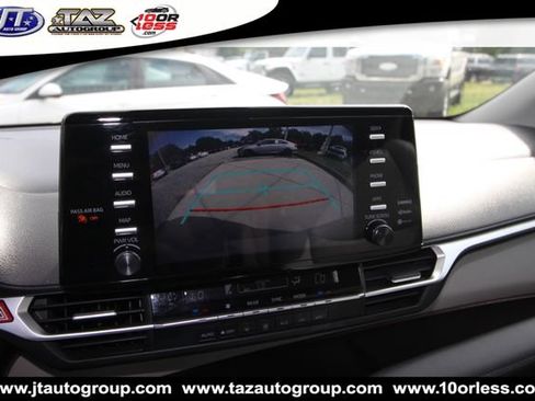 Used 2021 Toyota Sienna LE FWD image 26