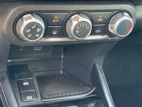 Certified 2024 Nissan Kicks SV image 23