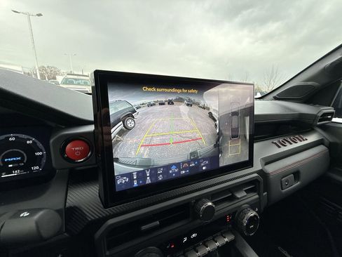 Used 2025 Toyota Tacoma TRD Pro image 21