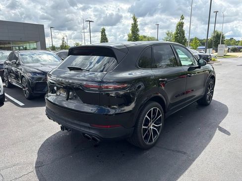Used 2019 Porsche Cayenne AWD/4WD image 4