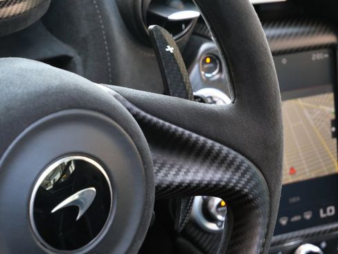 Used 2020 McLaren 720S RWD image 12