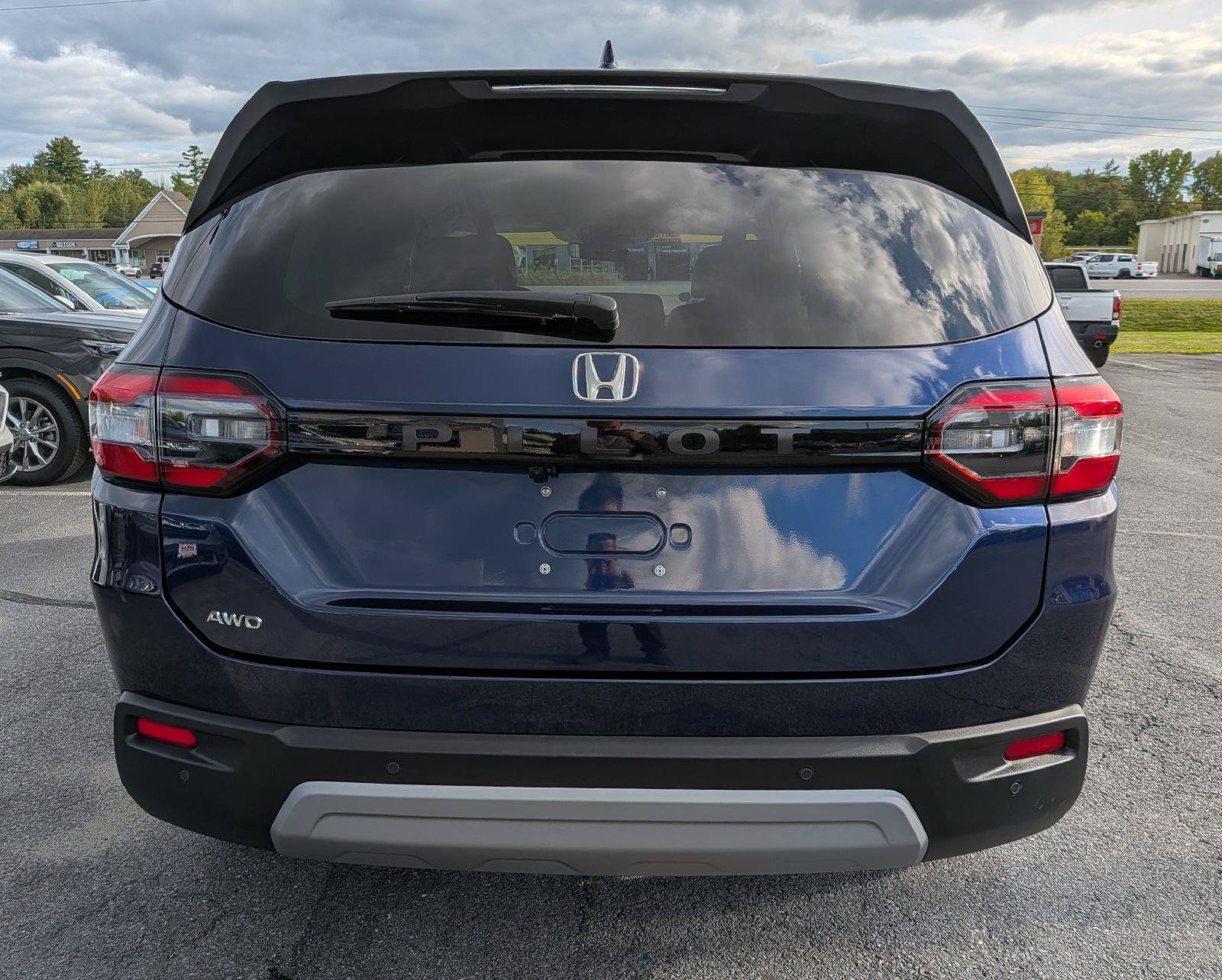 Certified 2024 Honda Pilot EX-L image 9