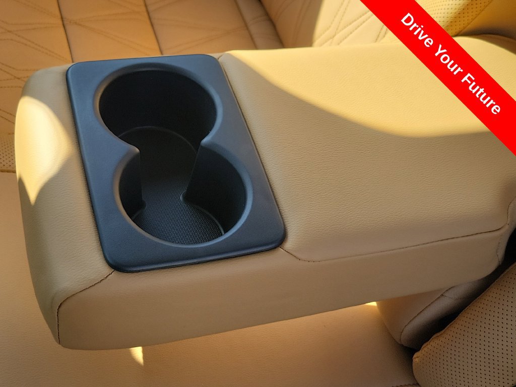Used 2025 Nissan Sentra SV w/ SV Premium Package FWD image 26