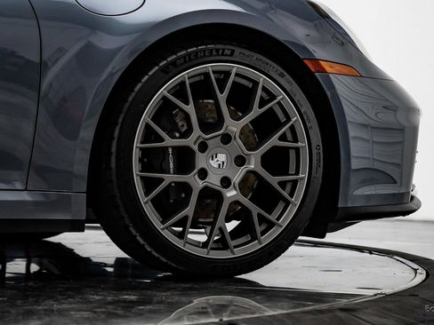 Used 2025 Porsche 911 Carrera image 96